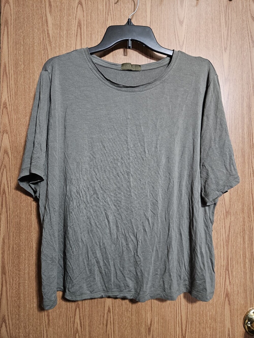 Nuuds Hunter Green Short Sleeve Super Stretchy Tee Size XL!